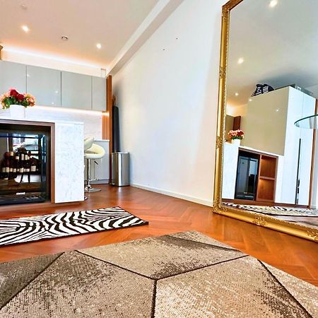Lavish Penthouse River View Fast Wifi - Luxurylondonstays Kültér fotó