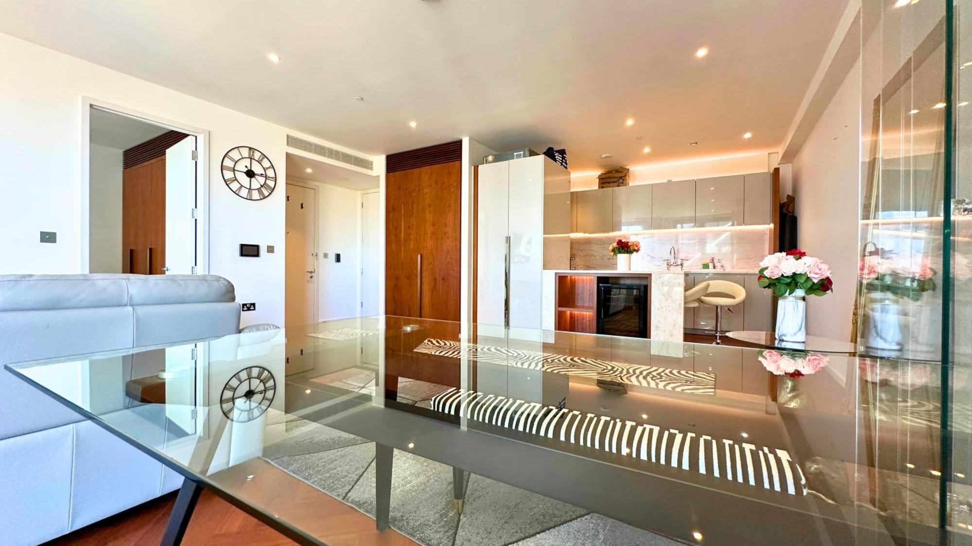 Lavish Penthouse River View Fast Wifi - Luxurylondonstays Kültér fotó