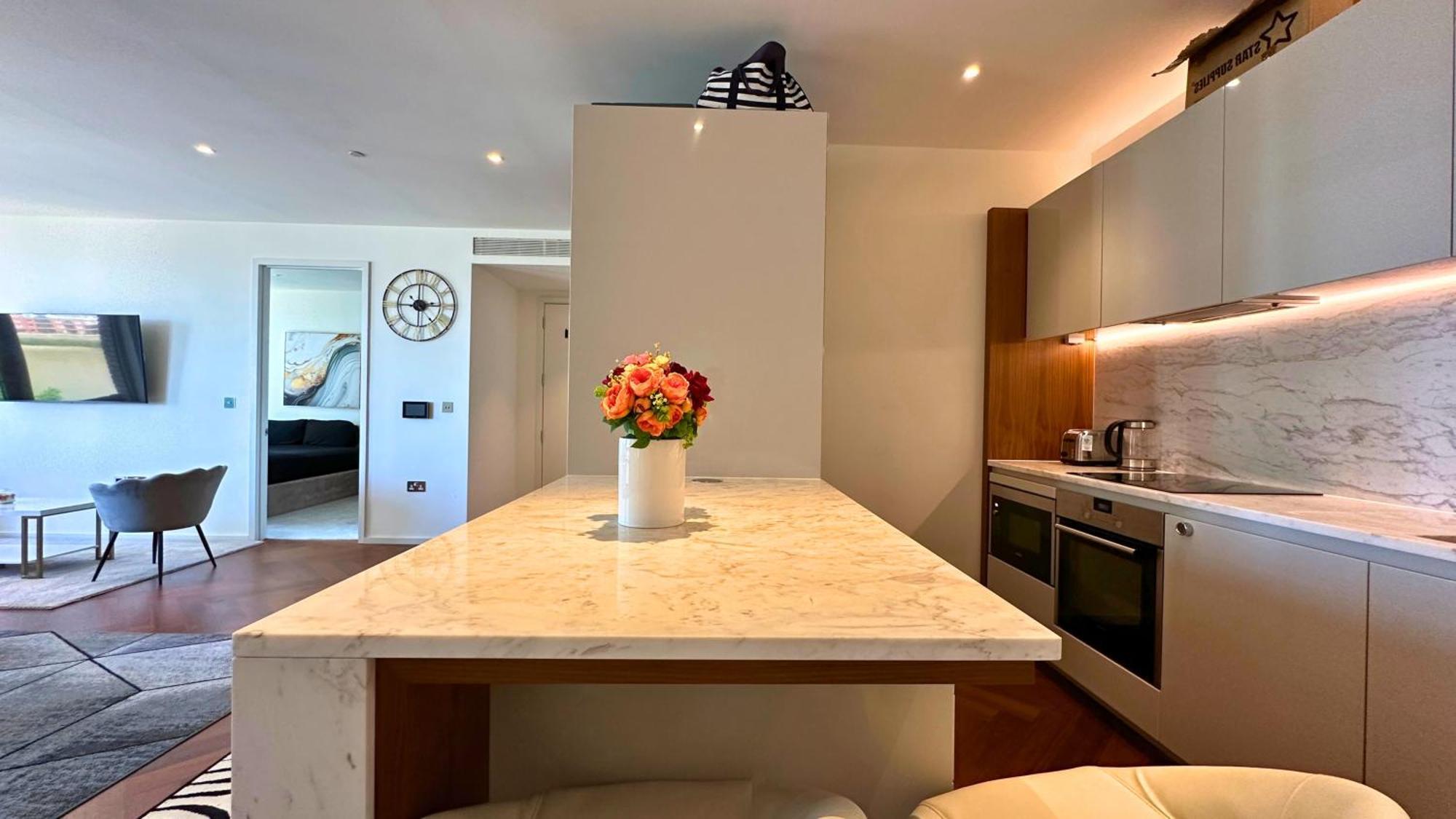 Lavish Penthouse River View Fast Wifi - Luxurylondonstays Kültér fotó