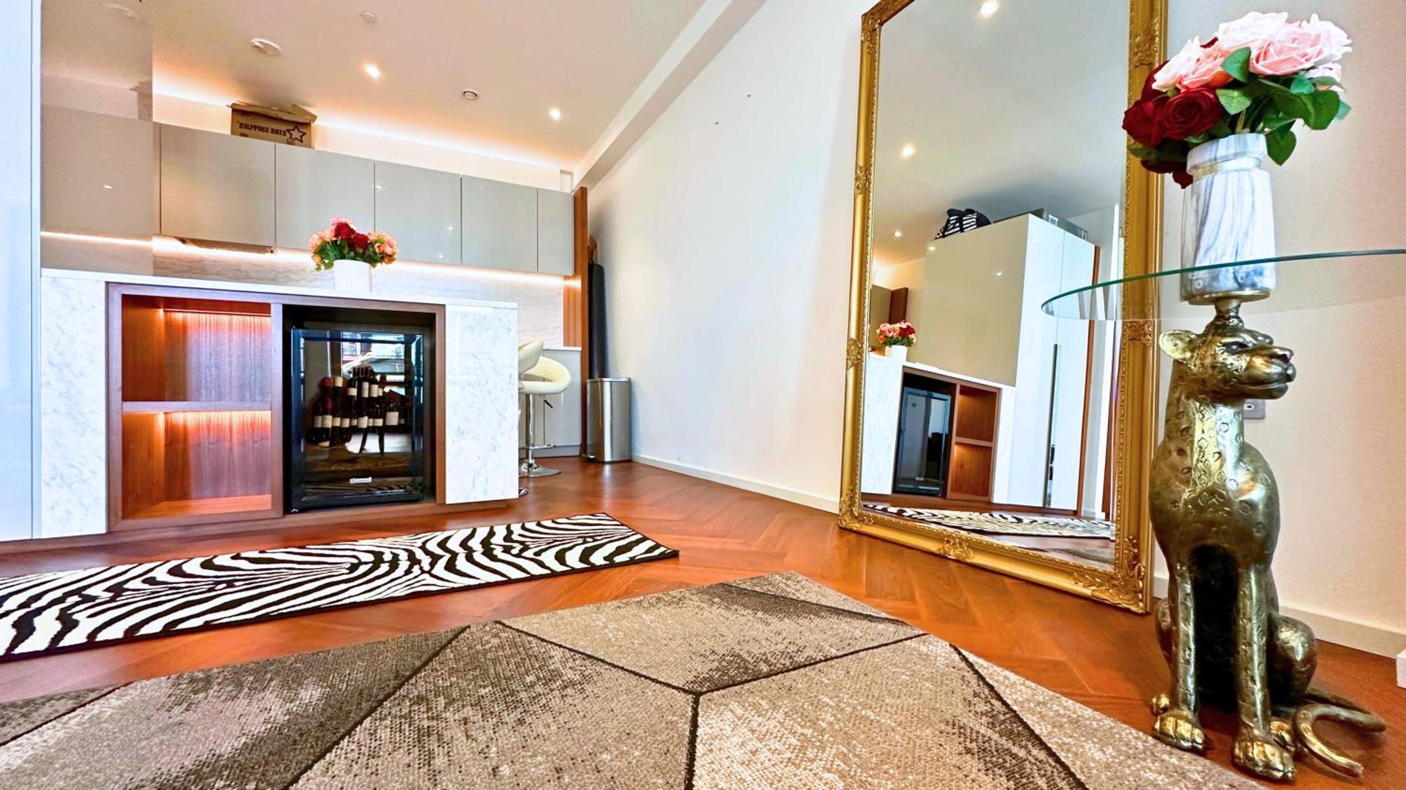 Lavish Penthouse River View Fast Wifi - Luxurylondonstays Kültér fotó