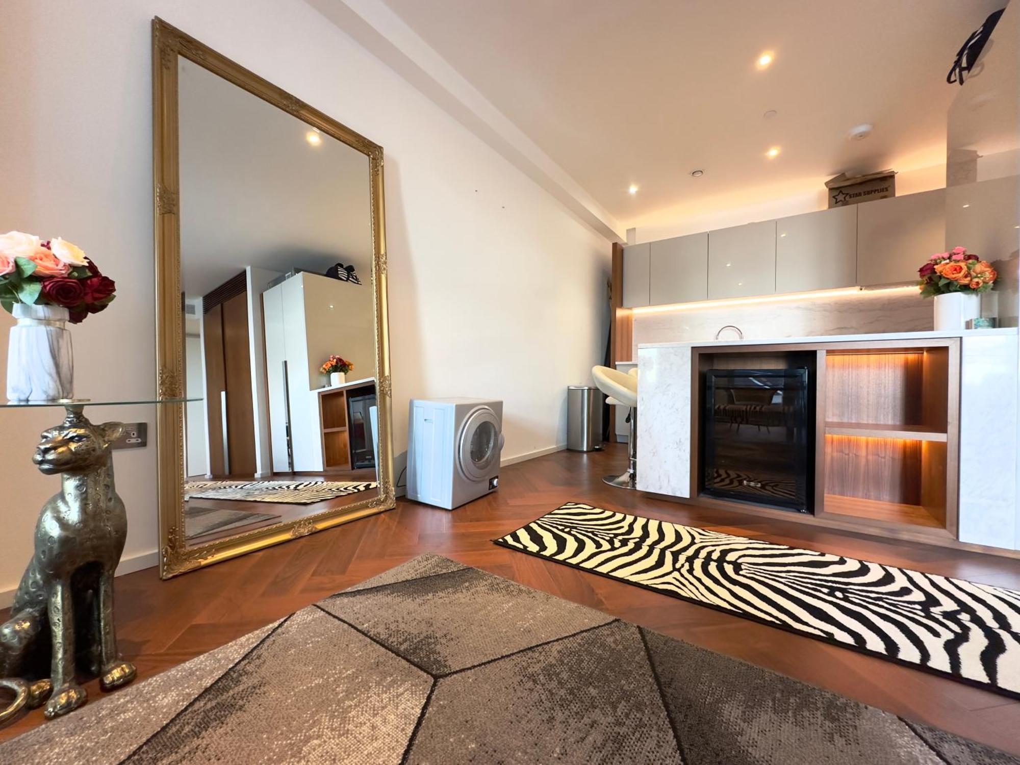 Lavish Penthouse River View Fast Wifi - Luxurylondonstays Kültér fotó